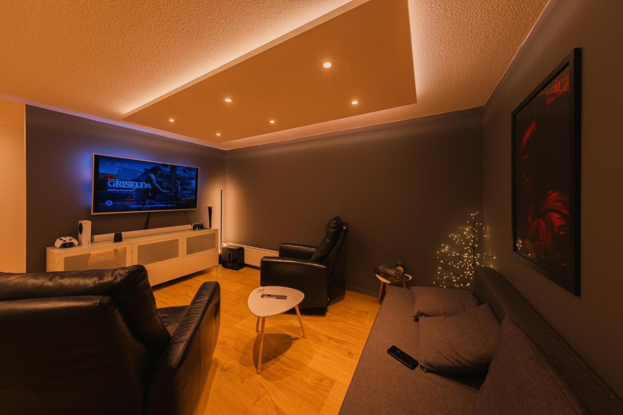 Smart Luxury - Private Gym, Hot Tub & Sauna Κεφλαβίκ Εξωτερικό φωτογραφία