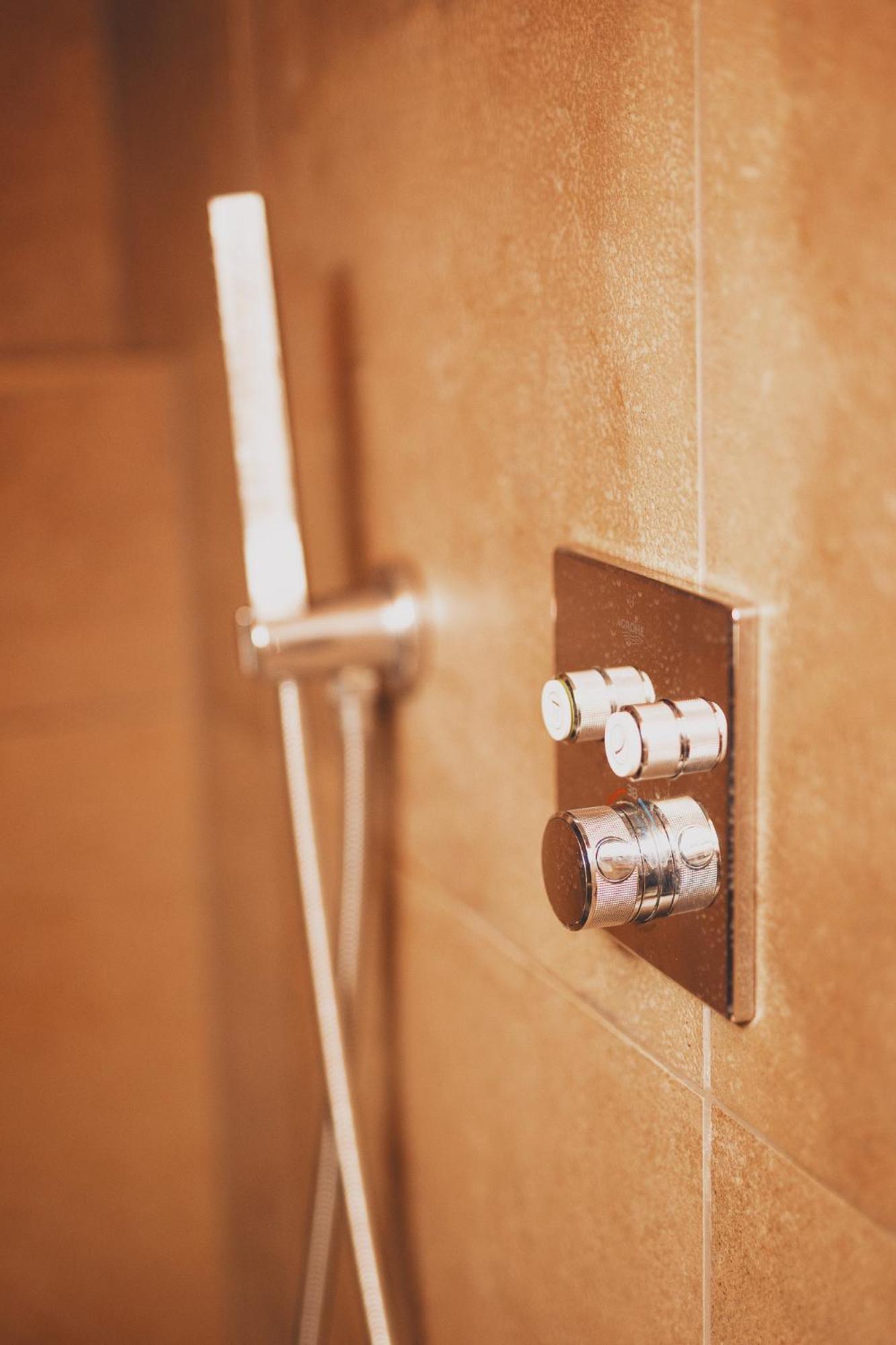 Smart Luxury - Private Gym, Hot Tub & Sauna Κεφλαβίκ Εξωτερικό φωτογραφία